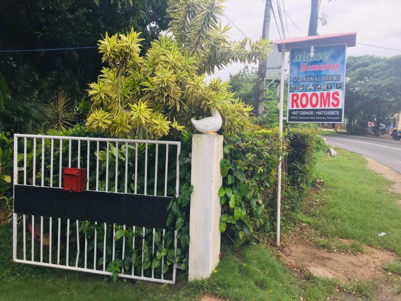 Malee Homestay Polonnaruwa Bagian luar foto